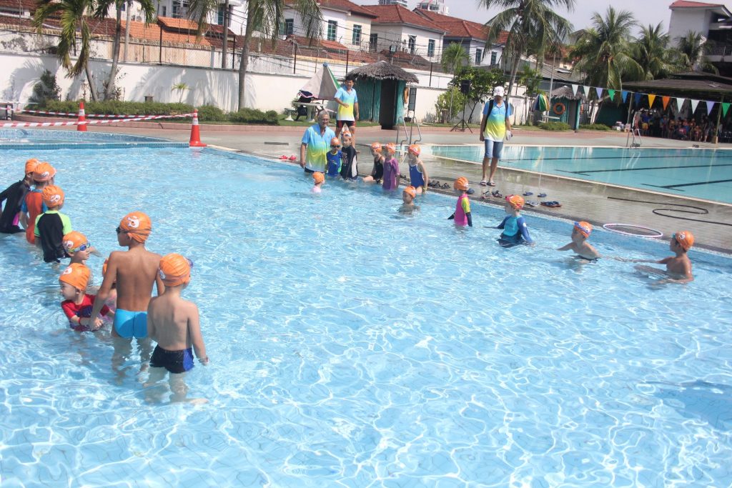 2018 Swimming Gala - Chinese Recreational Club